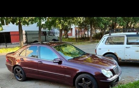Mercedes-Benz C-Класс, 2006 год, 790 000 рублей, 1 фотография