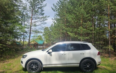 Volkswagen Touareg III, 2011 год, 2 080 000 рублей, 3 фотография