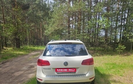Volkswagen Touareg III, 2011 год, 2 080 000 рублей, 4 фотография