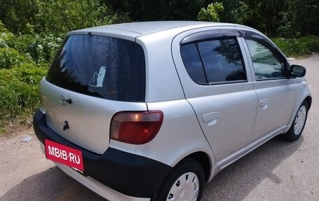 Toyota Yaris I рестайлинг, 2000 год, 250 000 рублей, 4 фотография