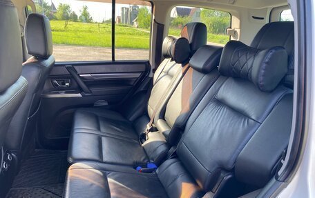 Mitsubishi Pajero IV, 2011 год, 1 800 000 рублей, 15 фотография