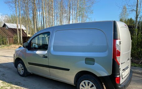 Renault Kangoo II рестайлинг, 2015 год, 790 000 рублей, 3 фотография