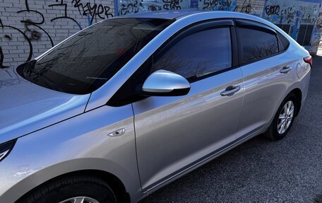 Hyundai Solaris II рестайлинг, 2017 год, 1 250 000 рублей, 23 фотография