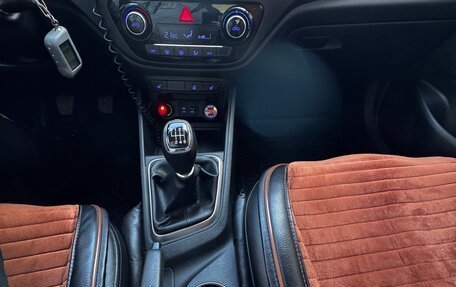 Hyundai Solaris II рестайлинг, 2017 год, 1 250 000 рублей, 28 фотография