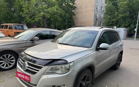 Volkswagen Tiguan I, 2010 год, 800 000 рублей, 2 фотография