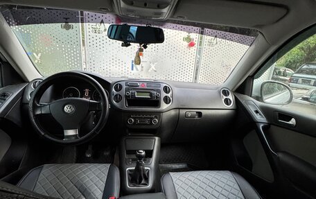 Volkswagen Tiguan I, 2010 год, 800 000 рублей, 10 фотография