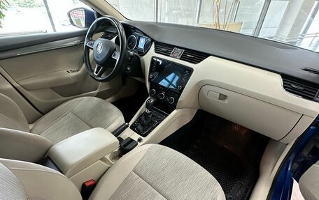 Skoda Octavia, 2017 год, 1 990 000 рублей, 11 фотография