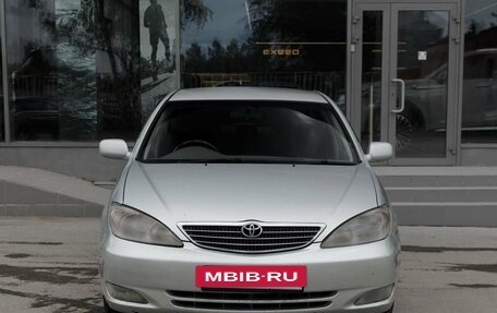 Toyota Camry V40, 2002 год, 700 000 рублей, 2 фотография