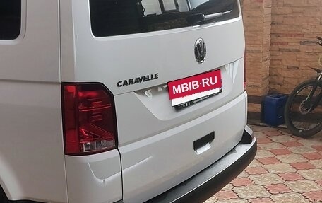Volkswagen Caravelle T6 рестайлинг, 2020 год, 4 700 000 рублей, 7 фотография
