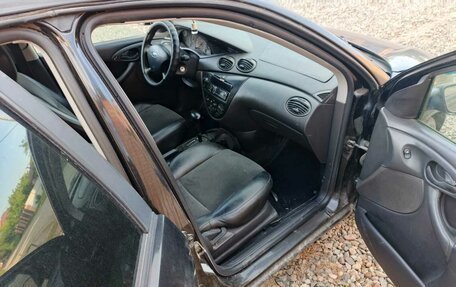 Ford Focus IV, 2002 год, 199 999 рублей, 15 фотография