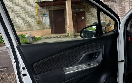 Toyota Vitz, 2016 год, 1 050 000 рублей, 9 фотография