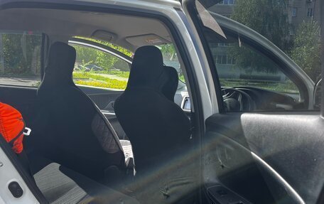 Toyota Vitz, 2016 год, 1 050 000 рублей, 17 фотография