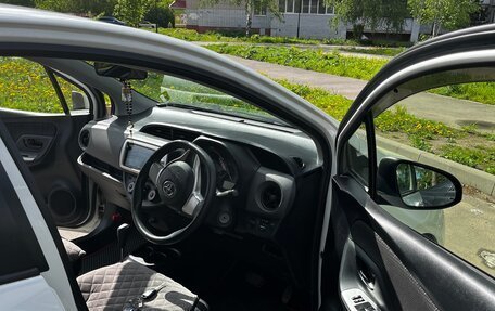 Toyota Vitz, 2016 год, 1 050 000 рублей, 19 фотография