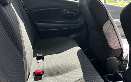 Toyota Vitz, 2016 год, 1 050 000 рублей, 18 фотография