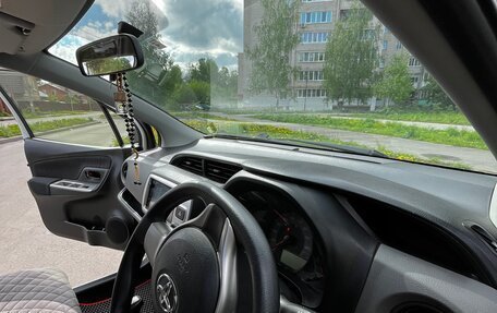 Toyota Vitz, 2016 год, 1 050 000 рублей, 21 фотография