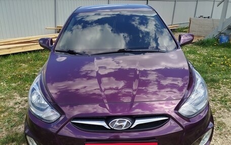 Hyundai Solaris II рестайлинг, 2011 год, 700 000 рублей, 4 фотография