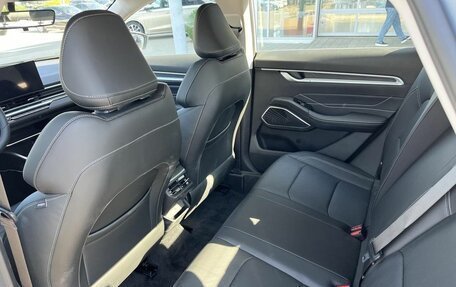 Geely Emgrand, 2024 год, 2 592 990 рублей, 13 фотография