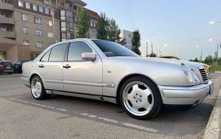 Mercedes-Benz E-Класс, 1998 год, 750 000 рублей, 3 фотография