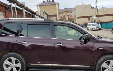 Toyota Highlander III, 2012 год, 2 460 000 рублей, 2 фотография