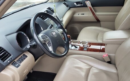 Toyota Highlander III, 2012 год, 2 460 000 рублей, 5 фотография