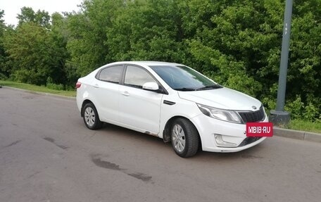 KIA Rio III рестайлинг, 2013 год, 580 000 рублей, 2 фотография