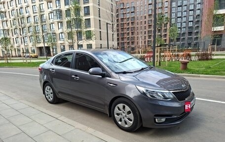 KIA Rio III рестайлинг, 2015 год, 900 000 рублей, 1 фотография