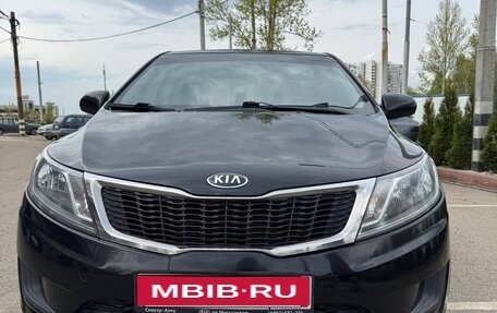 KIA Rio III рестайлинг, 2013 год, 870 000 рублей, 1 фотография