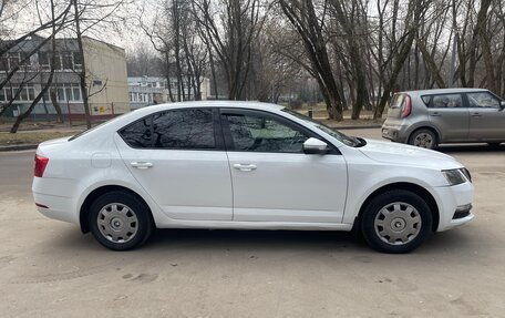 Skoda Octavia, 2020 год, 1 200 000 рублей, 3 фотография