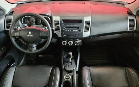 Mitsubishi Outlander III рестайлинг 3, 2007 год, 757 000 рублей, 9 фотография