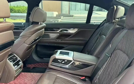 BMW 7 серия, 2022 год, 7 109 000 рублей, 6 фотография