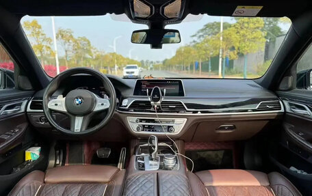BMW 7 серия, 2022 год, 7 109 000 рублей, 3 фотография