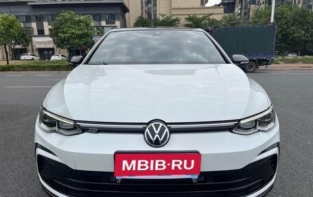 Volkswagen Golf VIII, 2021 год, 1 400 008 рублей, 2 фотография