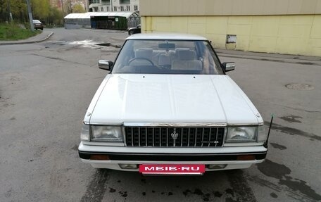Toyota Crown, 1985 год, 1 500 000 рублей, 14 фотография
