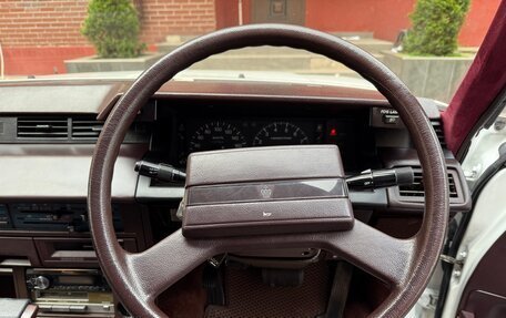 Toyota Crown, 1985 год, 1 500 000 рублей, 26 фотография