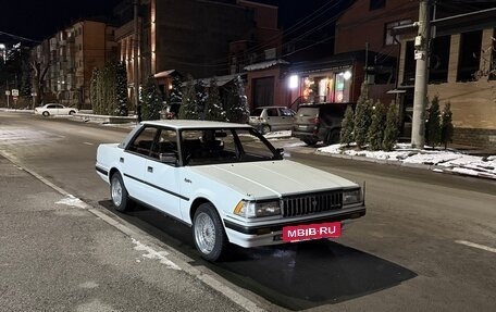 Toyota Crown, 1985 год, 1 500 000 рублей, 30 фотография