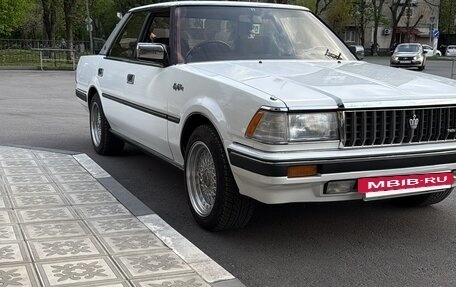 Toyota Crown, 1985 год, 1 500 000 рублей, 29 фотография