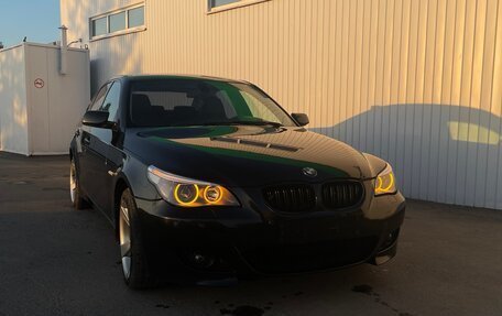 BMW 5 серия, 2004 год, 1 100 000 рублей, 2 фотография