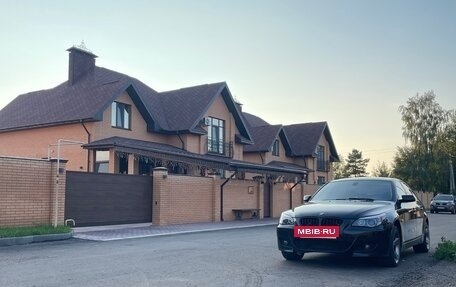 BMW 5 серия, 2004 год, 1 100 000 рублей, 10 фотография
