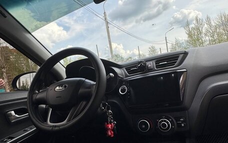 KIA Rio III рестайлинг, 2013 год, 870 000 рублей, 15 фотография
