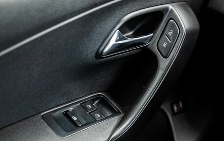 Volkswagen Polo VI (EU Market), 2014 год, 800 000 рублей, 23 фотография