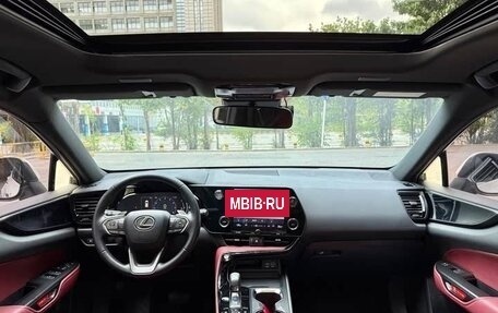 Lexus NX, 2022 год, 3 760 000 рублей, 7 фотография