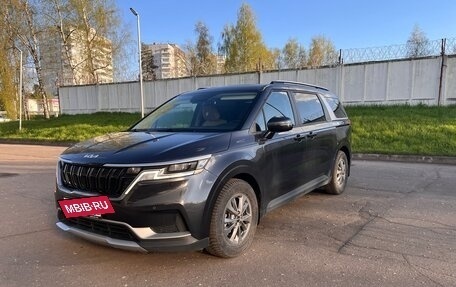 KIA Carnival, 2022 год, 3 700 000 рублей, 2 фотография