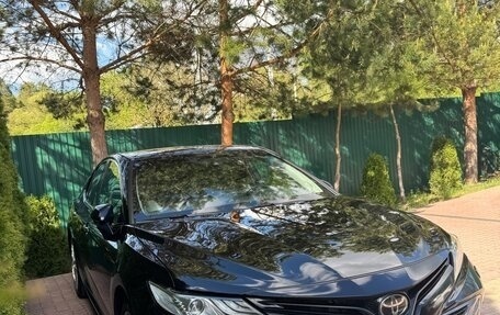 Toyota Camry, 2020 год, 3 300 000 рублей, 4 фотография
