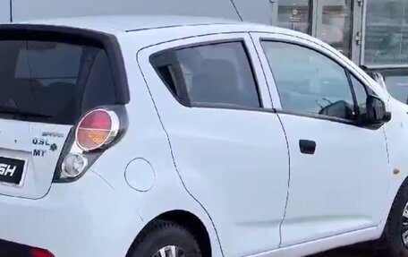 Chevrolet Spark III, 2011 год, 461 000 рублей, 4 фотография