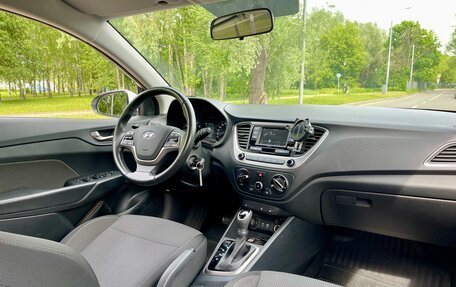Hyundai Solaris II рестайлинг, 2018 год, 1 350 000 рублей, 7 фотография