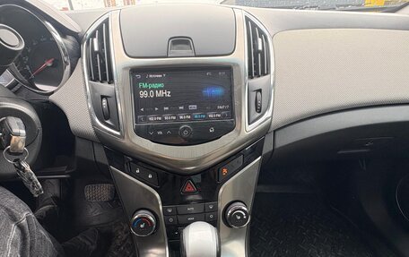 Chevrolet Cruze II, 2014 год, 930 000 рублей, 8 фотография