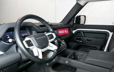 Land Rover Defender II, 2021 год, 4 839 000 рублей, 10 фотография