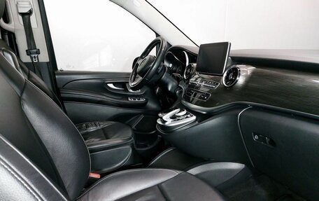 Mercedes-Benz V-Класс, 2019 год, 4 347 000 рублей, 9 фотография