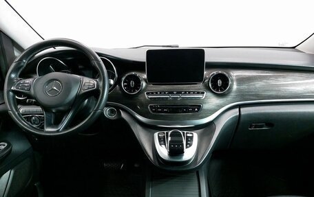 Mercedes-Benz V-Класс, 2019 год, 4 347 000 рублей, 11 фотография