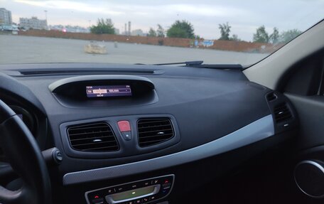 Renault Fluence I, 2010 год, 645 000 рублей, 4 фотография
